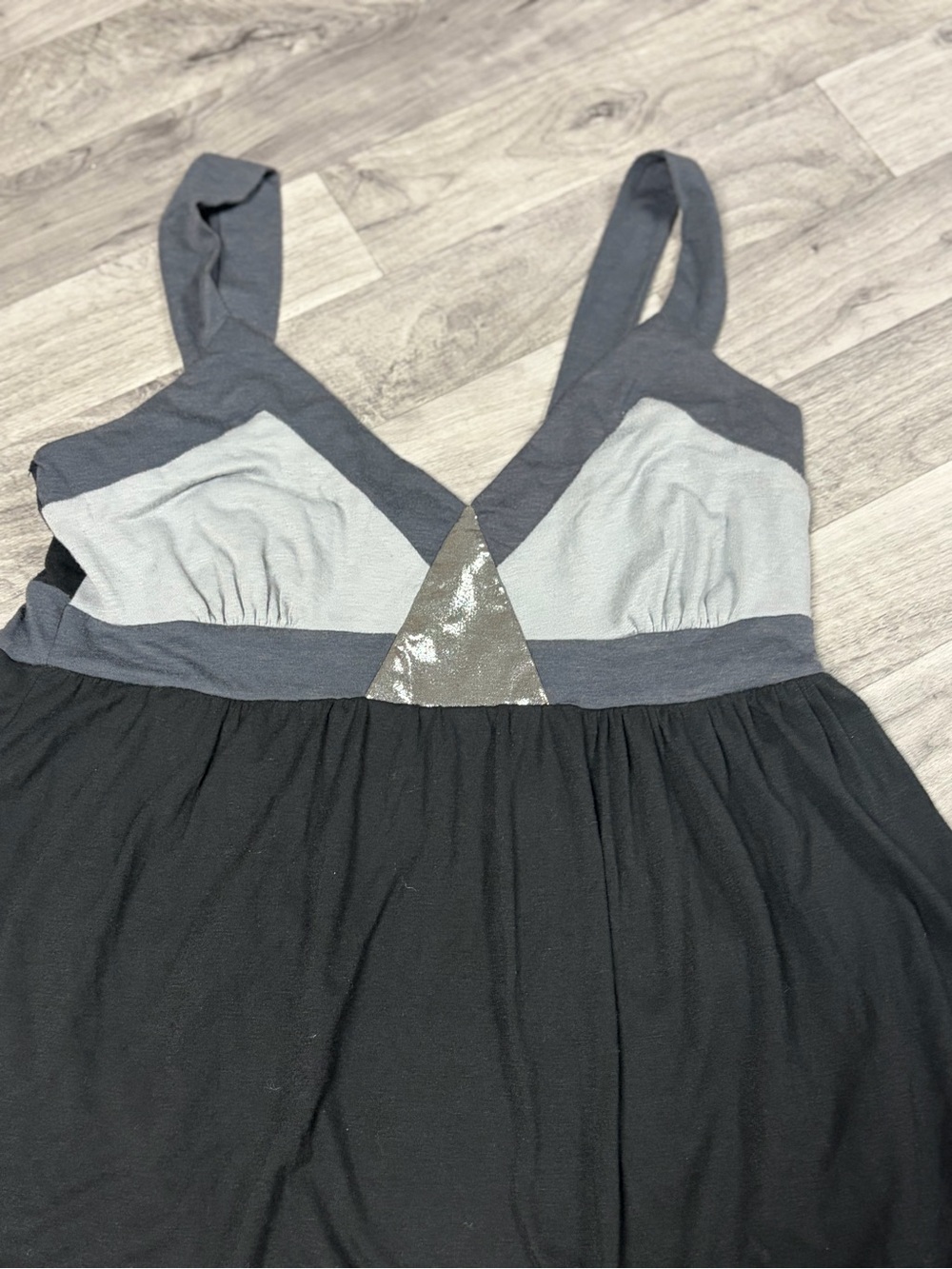 julie's closet Black and Gray Sleeveless Nightdress with Metallic Accent